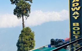 Luxury Stay At Hotel Broadway Boutique Mall Road Chowrasta Near Mahakal Temple